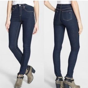 Rag & Bone High Rise Skinny Jeans in Heritage Wash